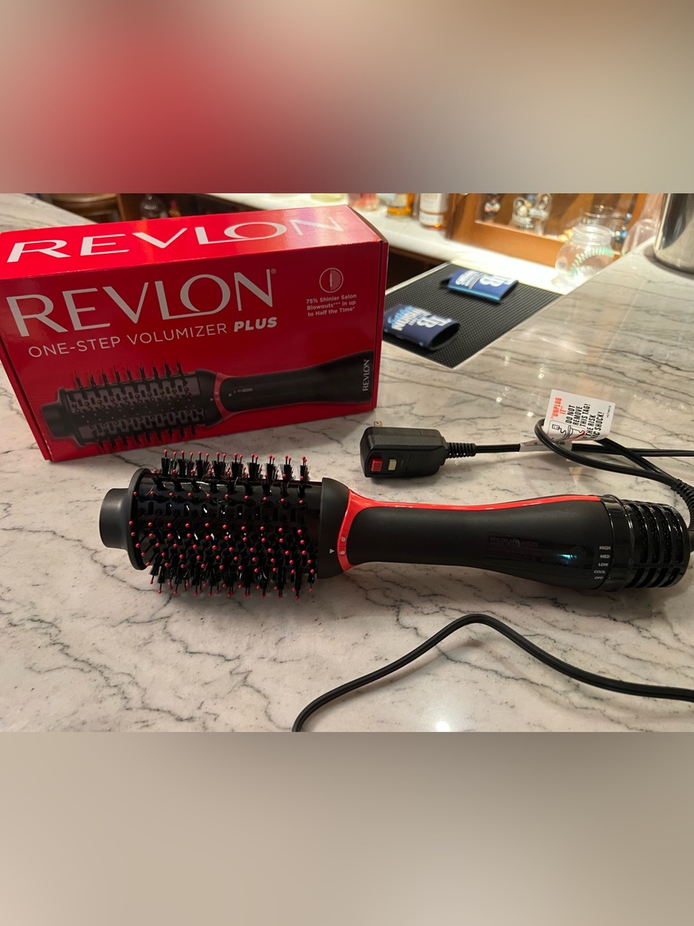 Revlon One-Step Volumizer Plus Bow out stylist/hair dryer